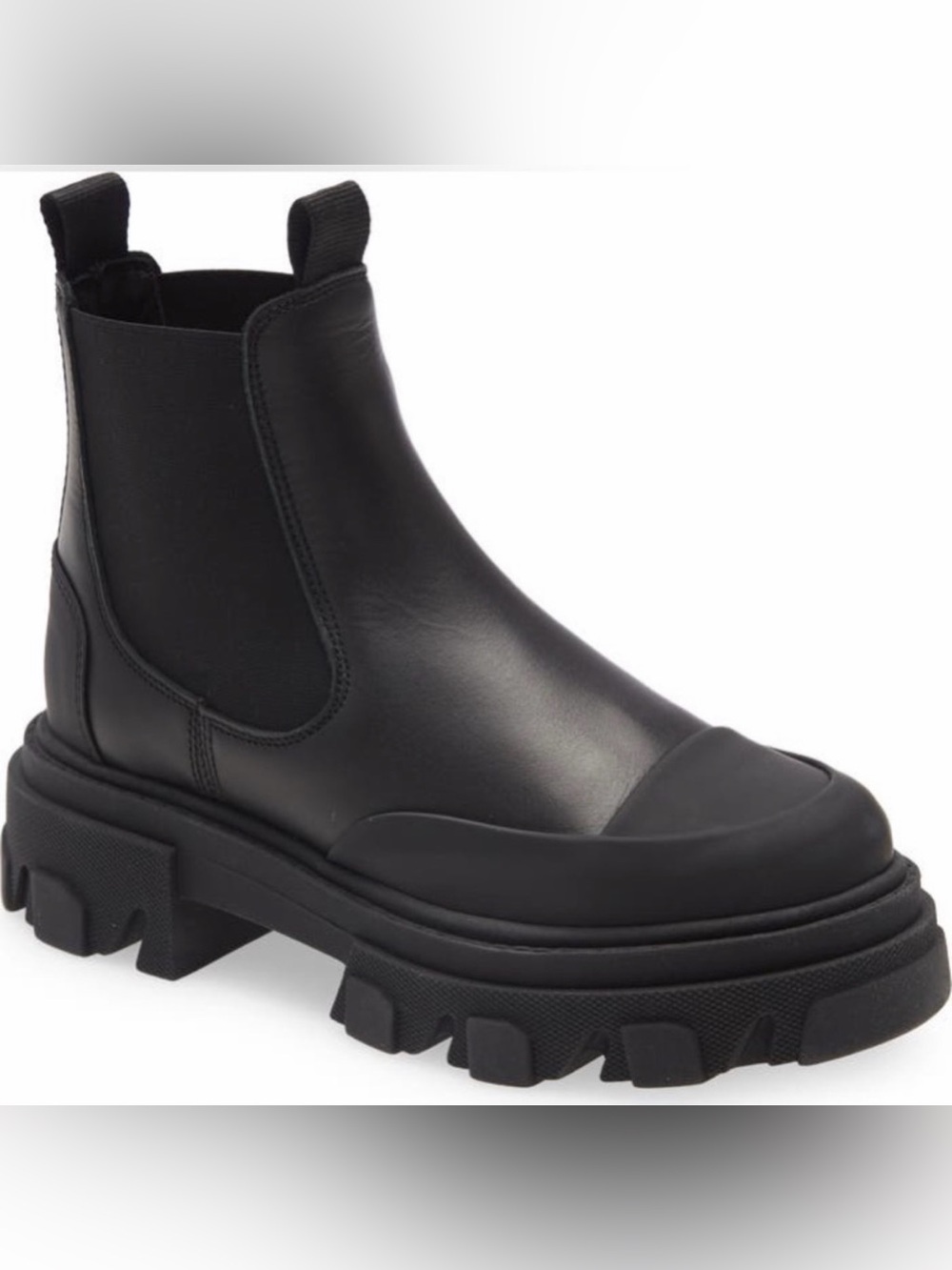 GANNI Calf Leather Low Chelsea Boot in black, size 36 / 6